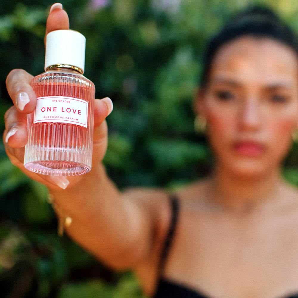 One Love Pheromone Body Spray (50ml) – Attract Him Fragrance for Women