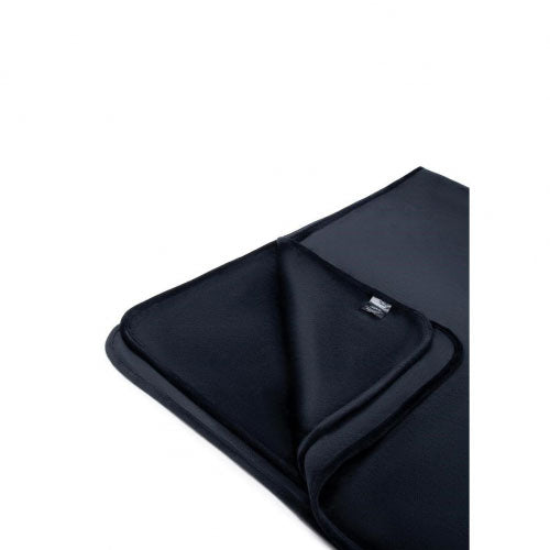 WhipSmart Love Throw (Microvelvet) – Waterproof Blanket