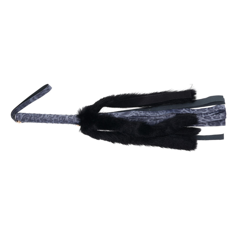 Sex & Mischief Cougar Faux Fur Flogger – Luxury Furry Flogger Whip