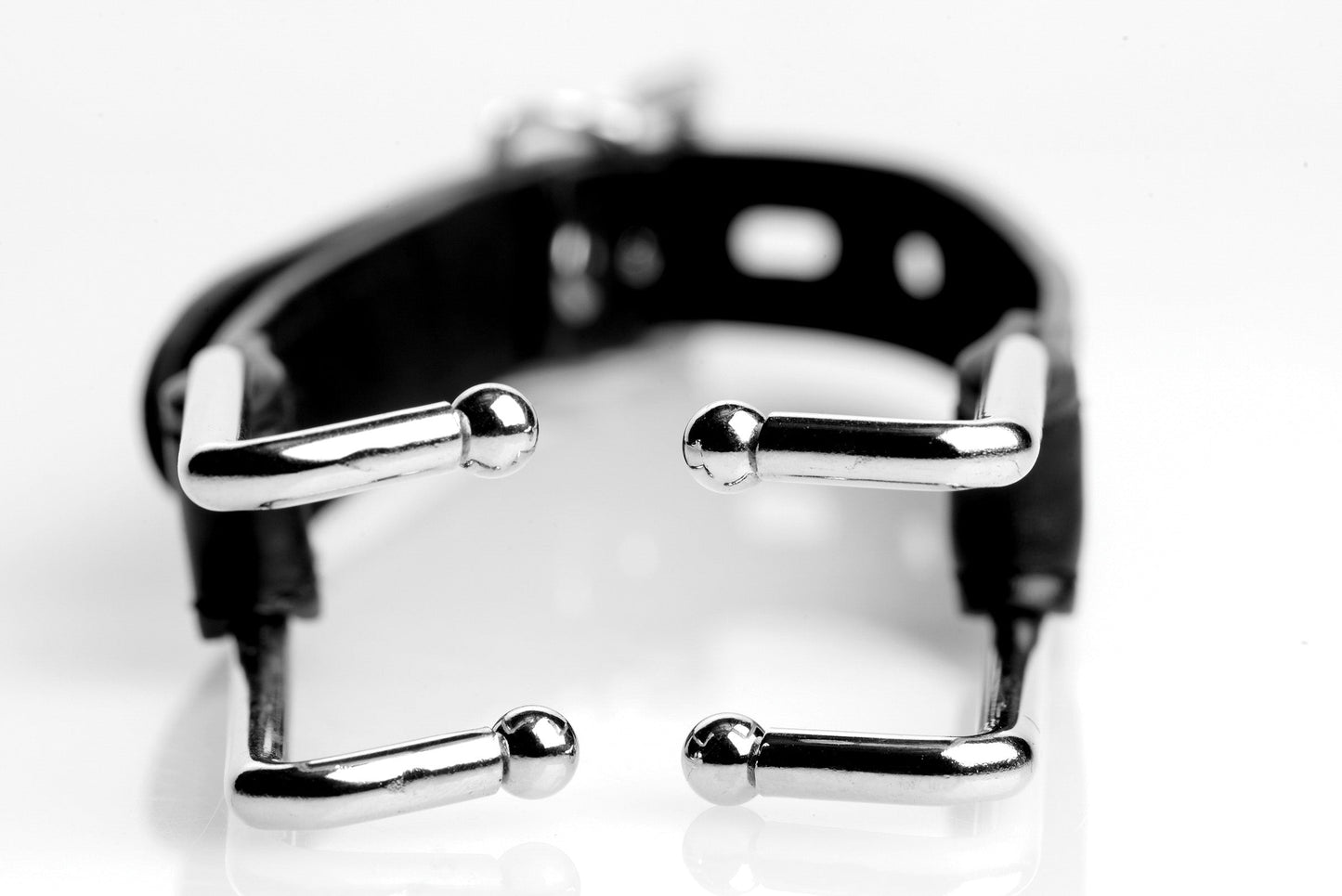 Claw Hook Mouth Spreader for Intense Pleasure and Power Dynamics