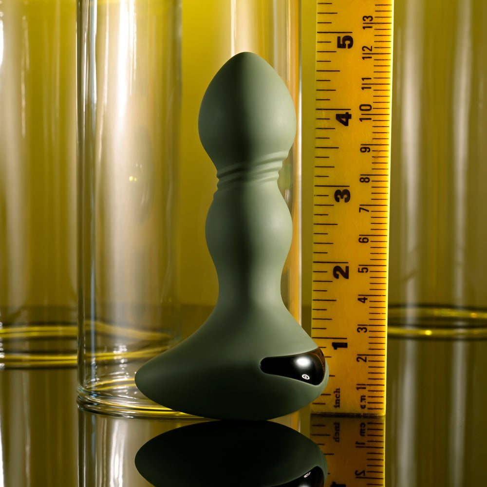 Evolved Lieutenant 12.2 cm Vibrating Butt Plug