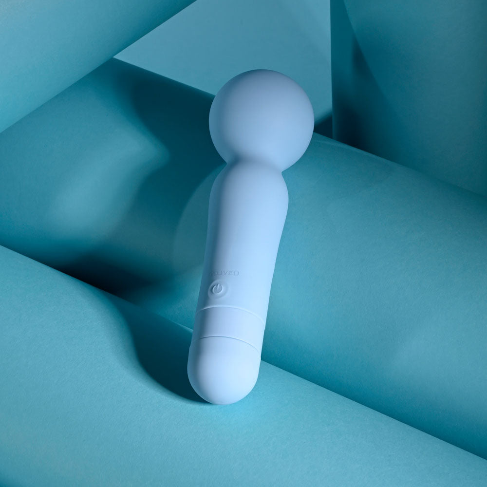Evolved Iris – USB Rechargeable Waterproof Massage Wand 18.3 cm