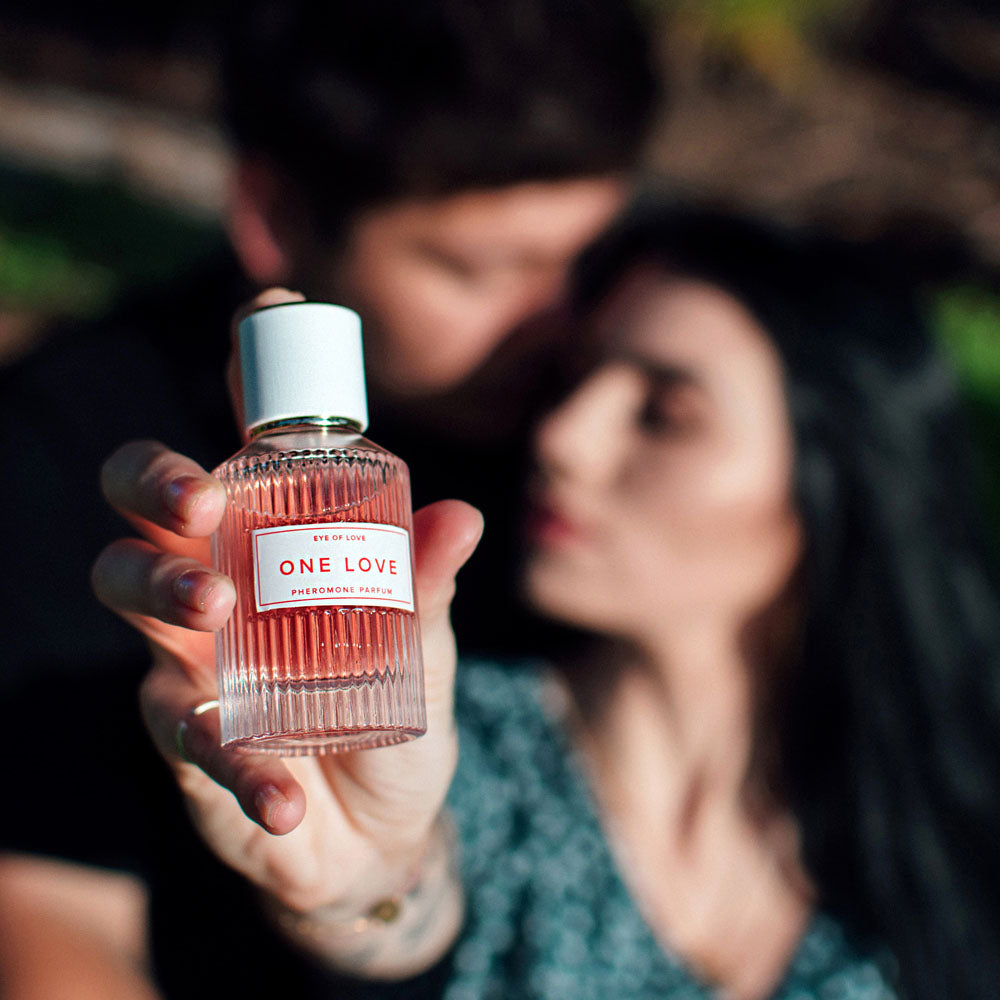 One Love Pheromone Body Spray (50ml) – Attract Him Fragrance for Women