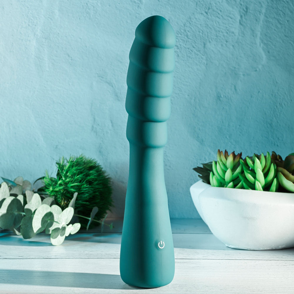 Gender X SCORPION Vibrator 21.2 cm Long Ribbed Design