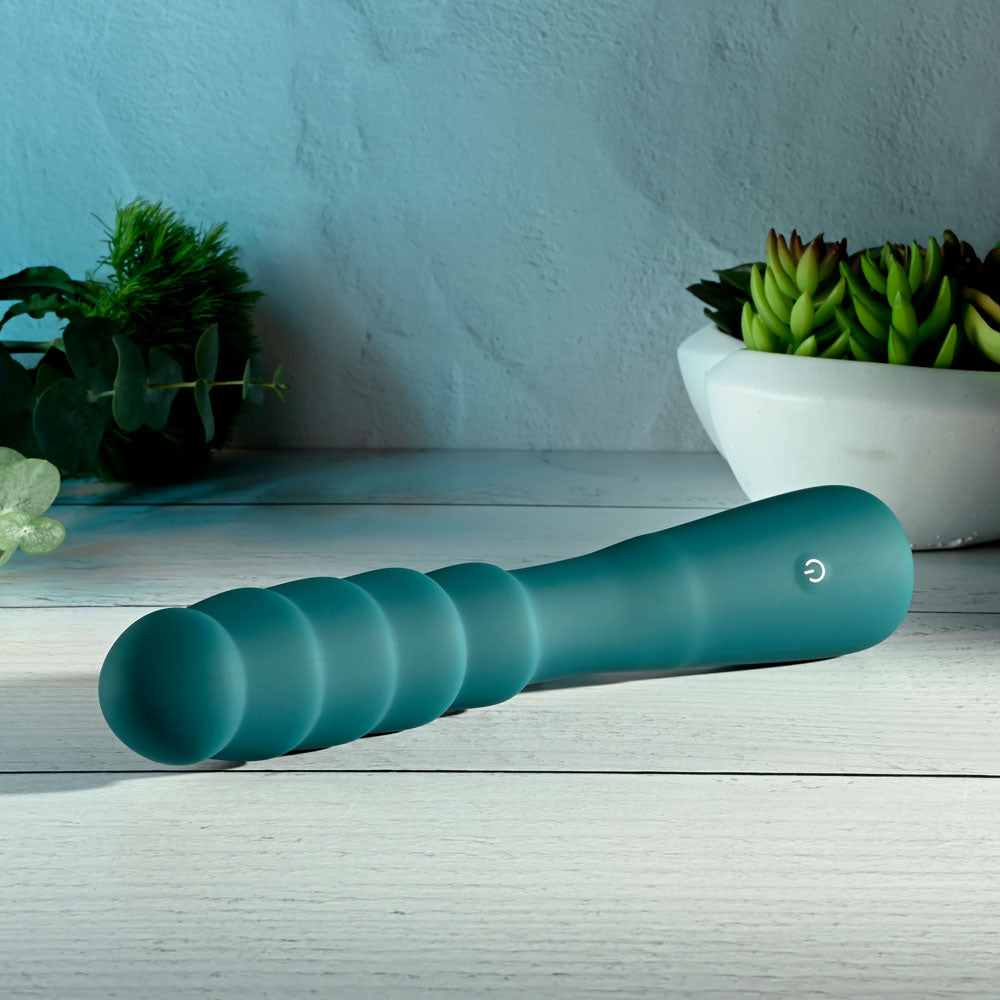 Gender X SCORPION Vibrator 21.2 cm Long Ribbed Design