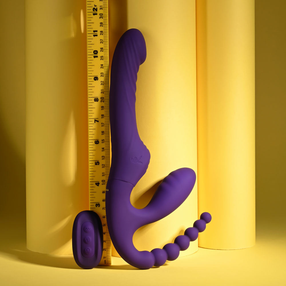 Playboy Pleasure Hug It Out – 29 cm USB Rechargeable Strapless Strap-On