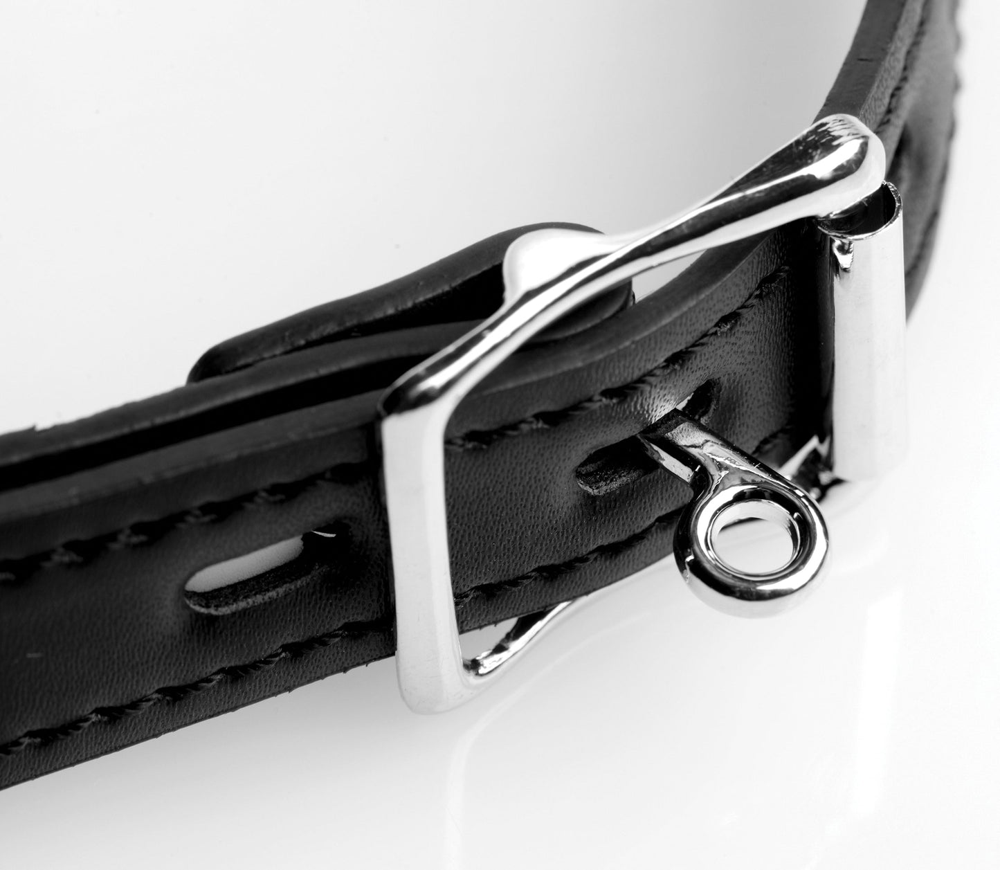 Claw Hook Mouth Spreader for Intense Pleasure and Power Dynamics