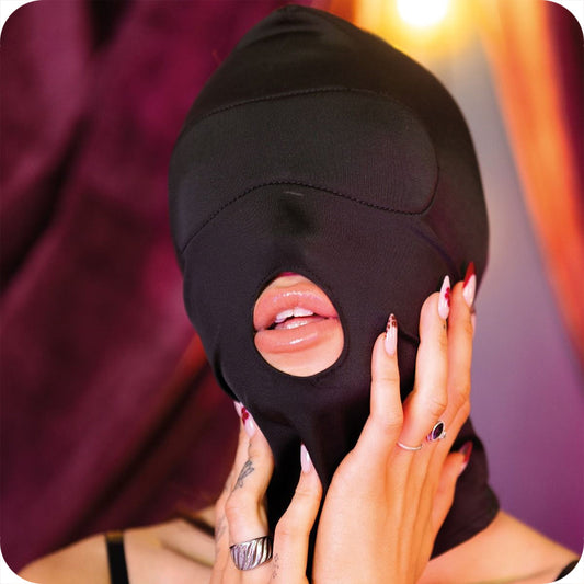 Sei Mio Hoodwinked & Kinked Blackout Hood