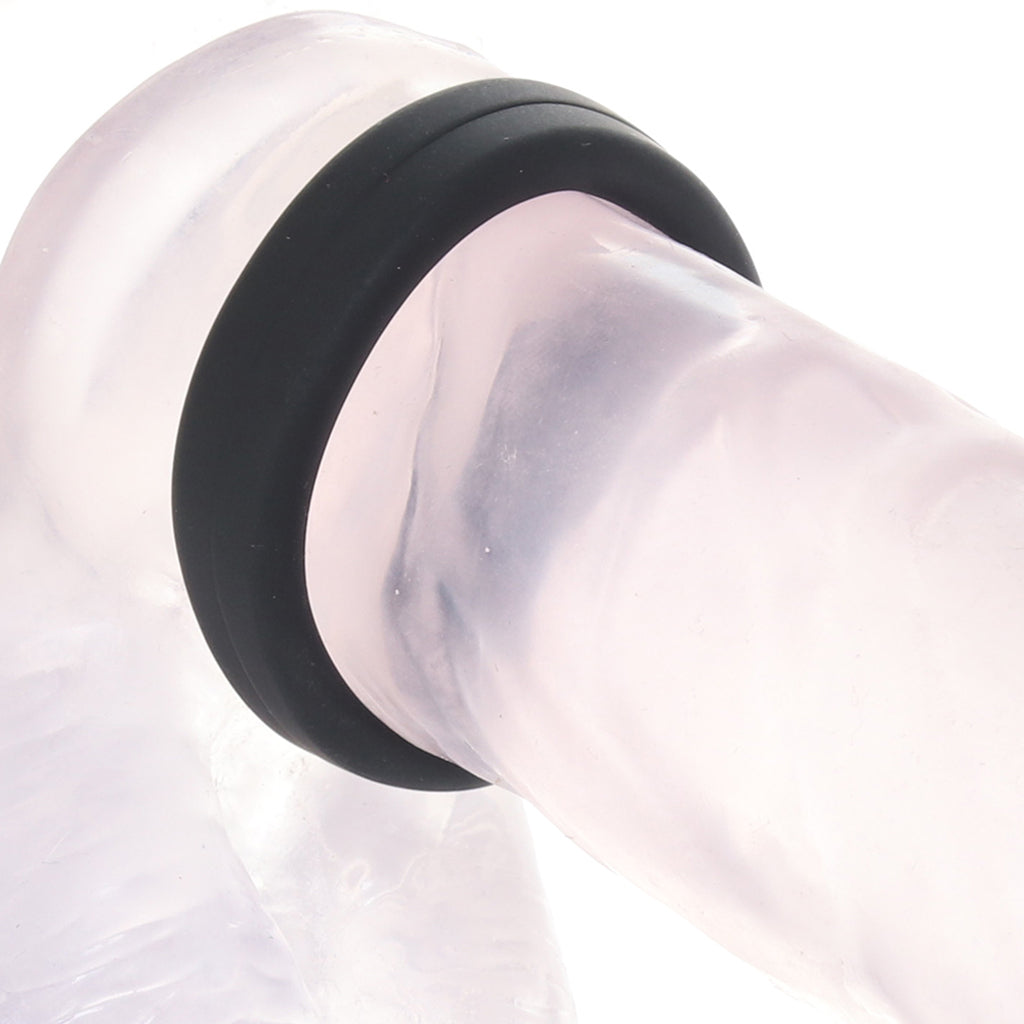 Soft Silicone C-Ring in Black Cock Rings