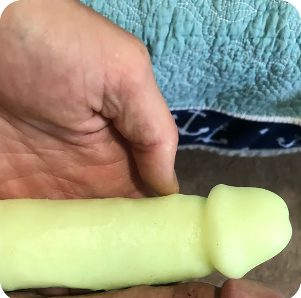 Clone-A-Willy Vibrator Kit in Glow in the Dark Dildo Sex Toys > Realistic Dildos