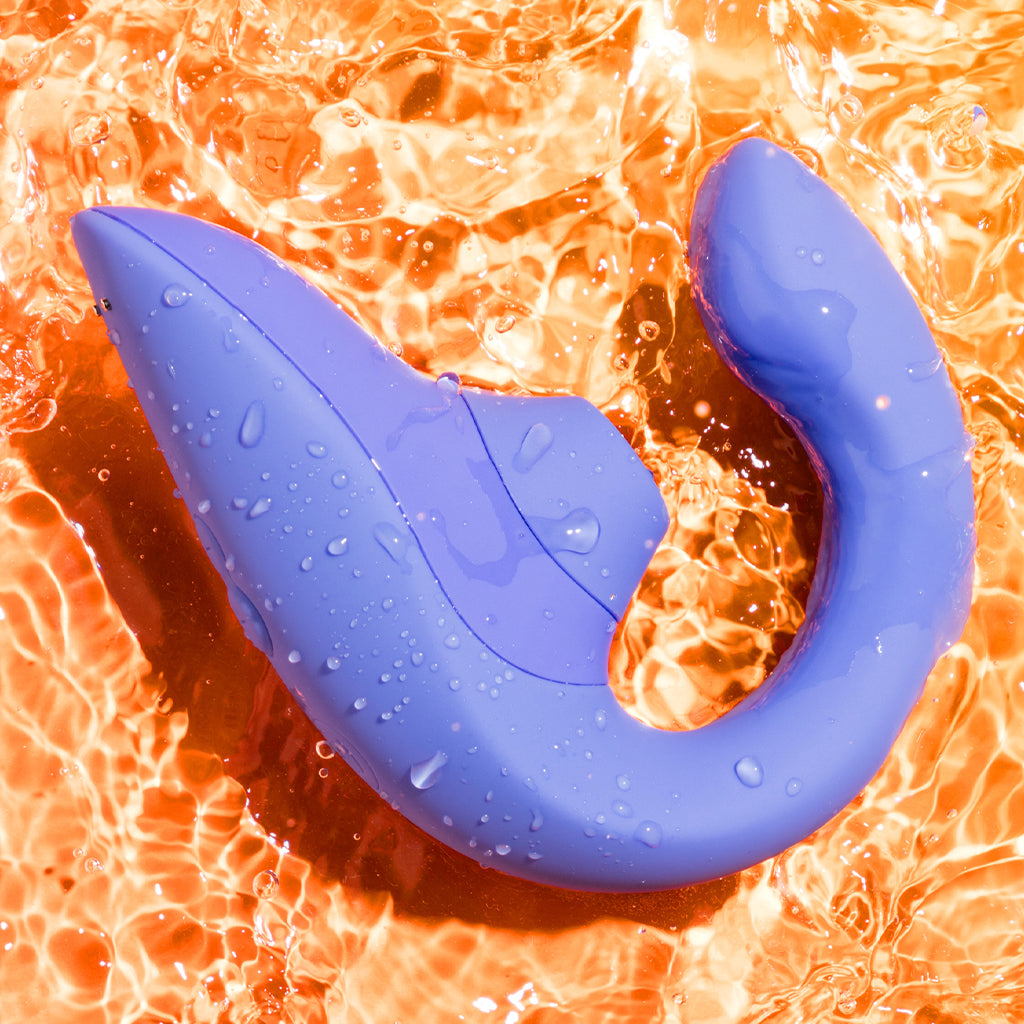 Womanizer Blend Dual Stimulator in Blue Vibrators > G-Spot Vibrators