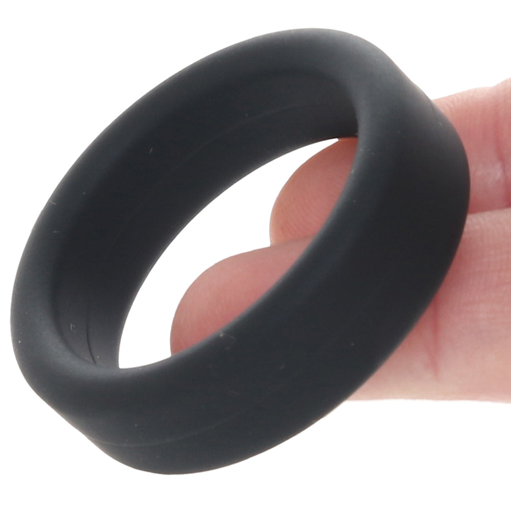 Soft Silicone C-Ring in Black Cock Rings