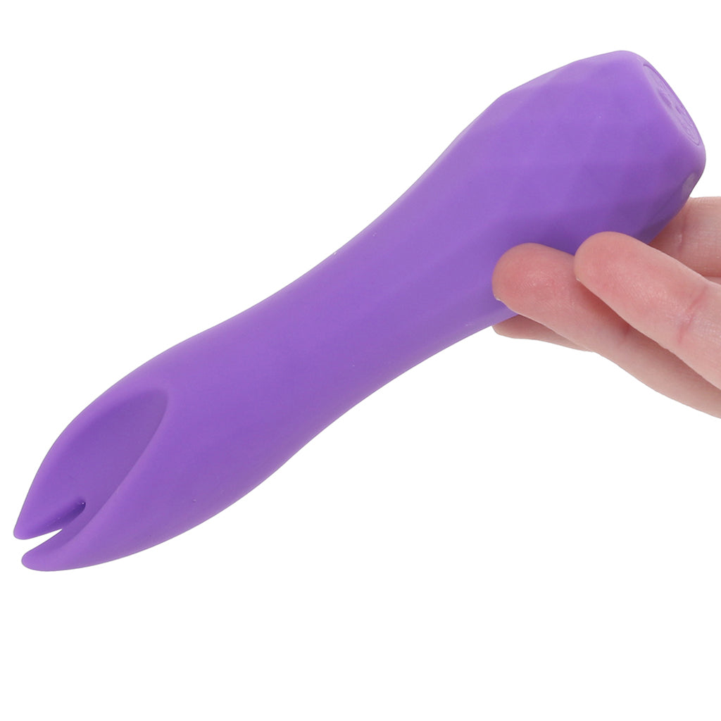 Gia Dual Flicker Vibrators > Clitoral Stimulators