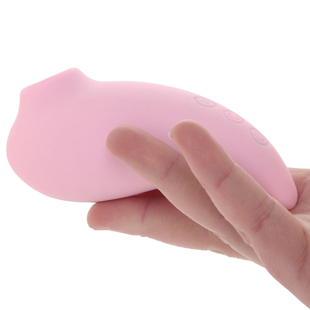 Revelation Clitoral Suction Stimulator Vibrators > Clitoral Suction & Stimulation