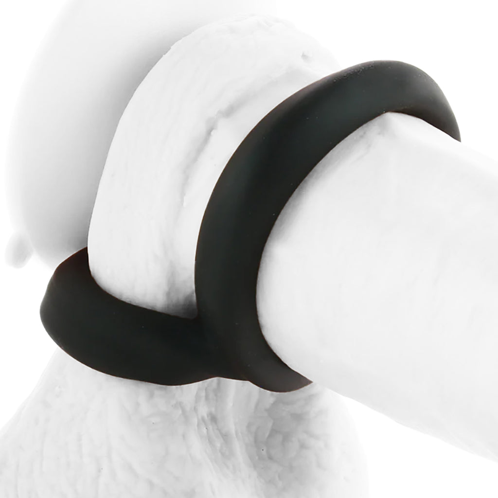 Renegade Super Stretchable Infinity Ring in Black Cock Rings