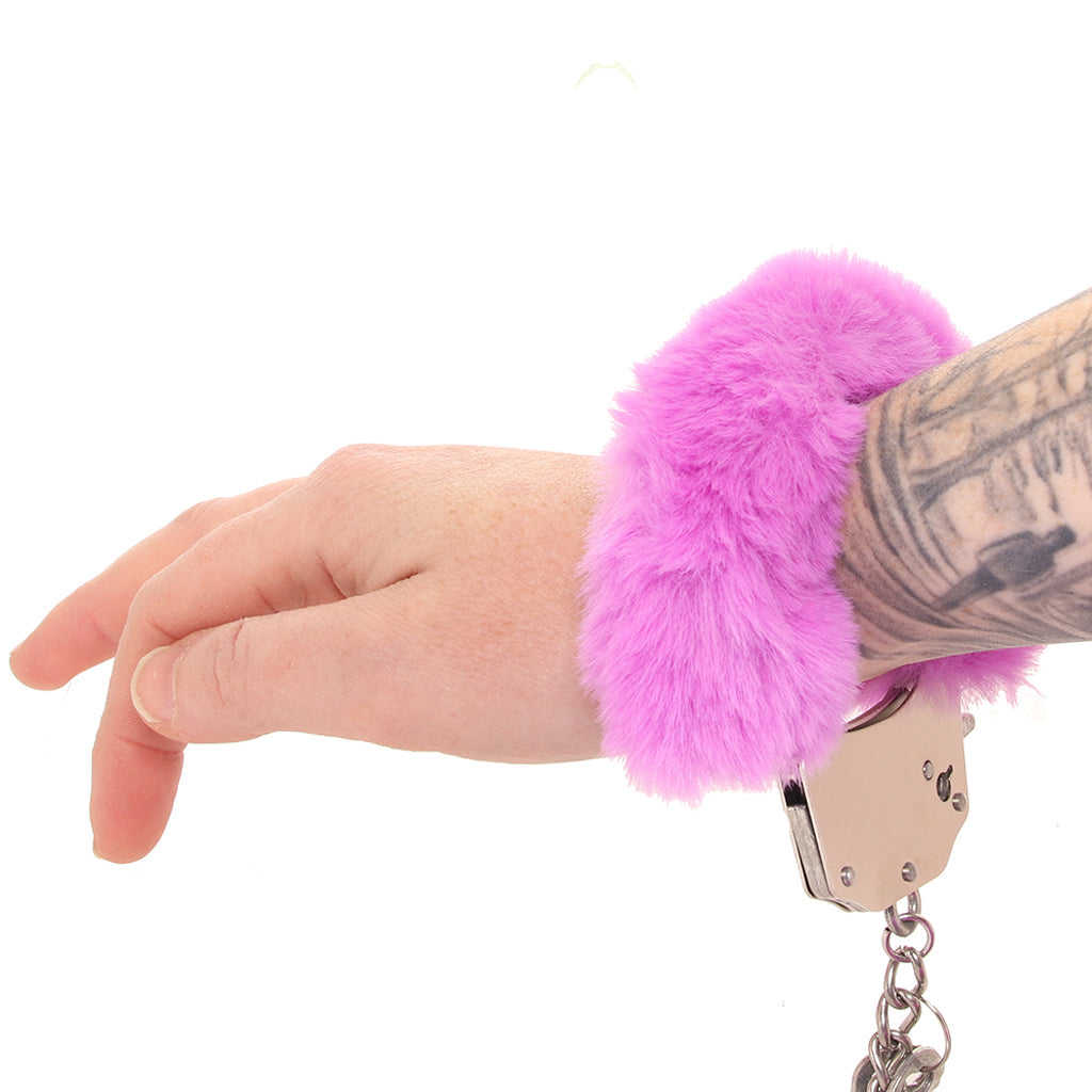 Ouch! Heavy Duty Fluffy Cuffs in Purple Bondage and Fetish > Wrist and Ankle Cuffs