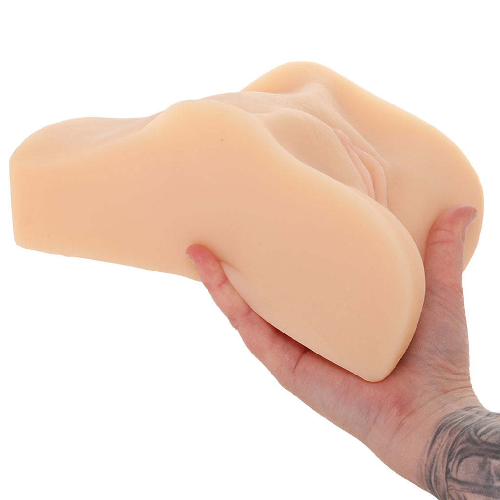 Barely Legal Daisy Pussy & Ass Masturbator Male Masturbators > Realistic Butts