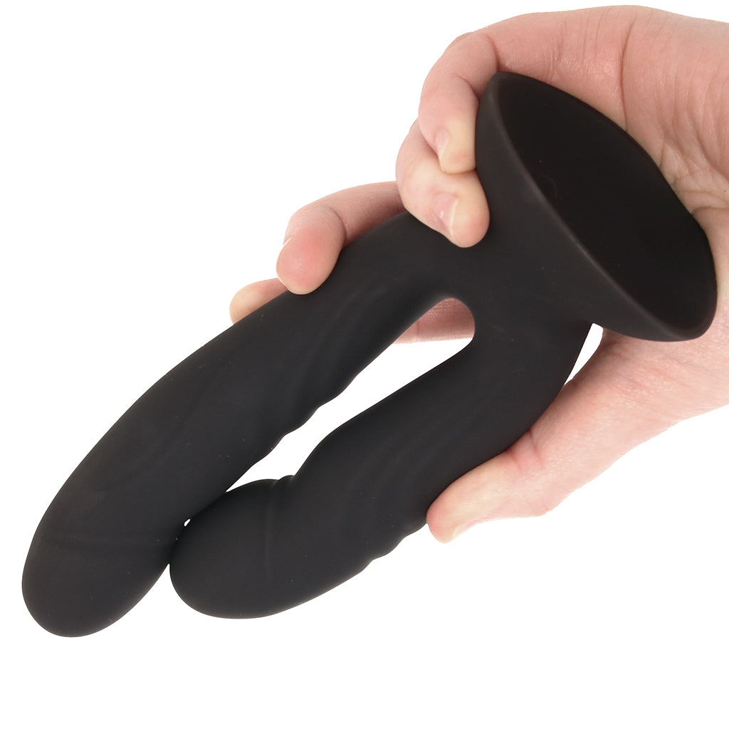 Inya Duet Vibrating Double Dildo in Black Vibrators > Double Penetration